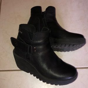 Fly London Yock  boot SZ 39 waterproof